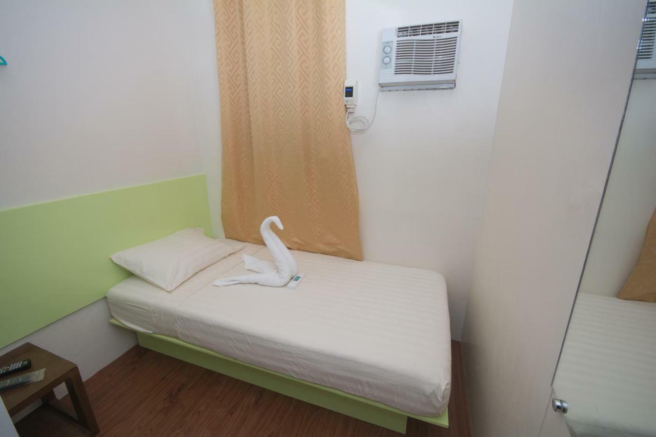 Sulit Budget Hotel Near Dgte Airport Citimall Dumaguete City Bagian luar foto
